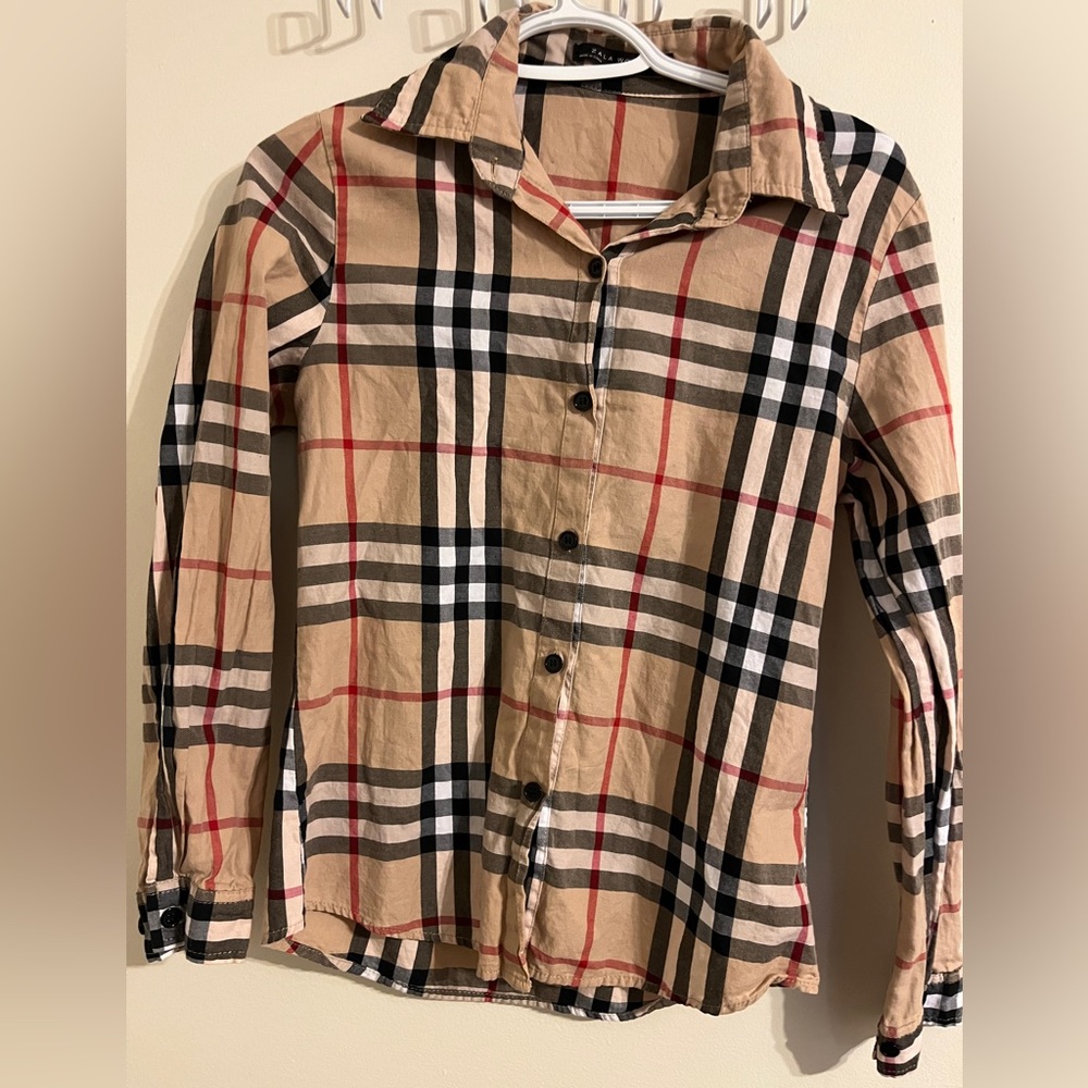 Zola woman plaid shirt